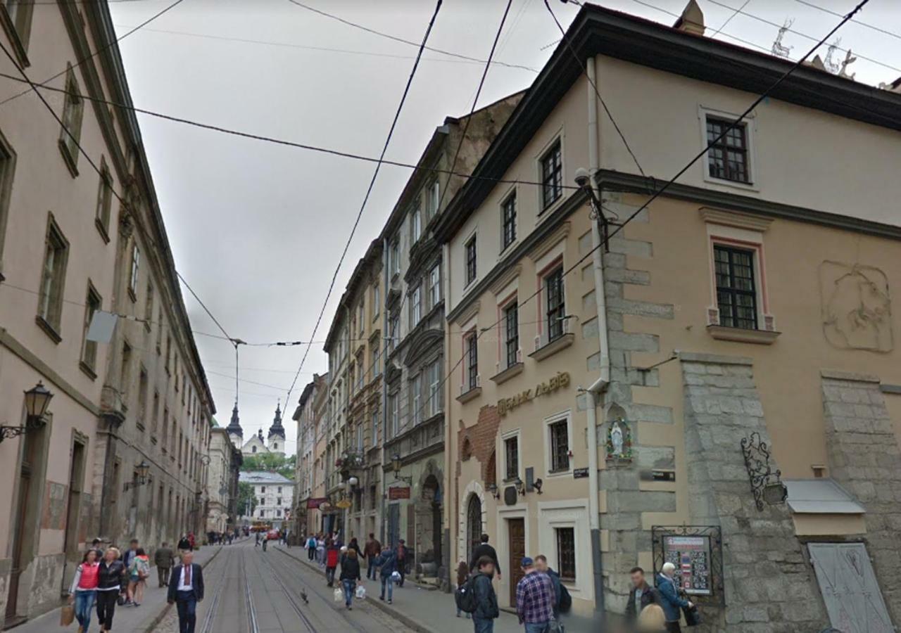 Уютная Квартира На Площади Рынок Lviv Kültér fotó